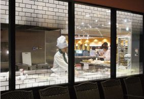 デザインパターンのウィンドウ装飾